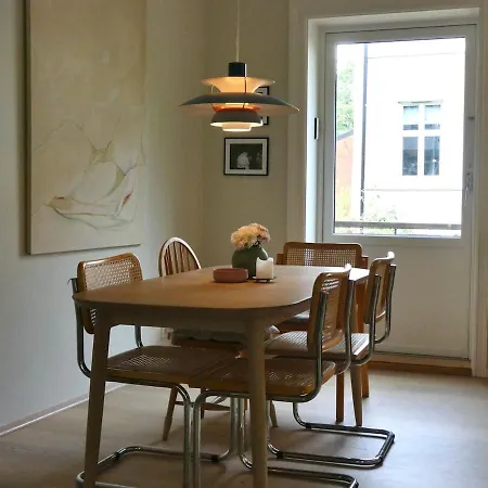 Large, Newly Renovated With A View Of The Park